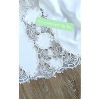 Plauener Spitzen, 260 cm , Tischdecke, Handarbeit Blumen , Groß, Weiss, , Spitze Gold Plauener Spitzen, 260 cm , Tischdecke, Handarbeit Blumen , Groß, Weiss, , Spitze Gold von CarlaWhiteAndNature