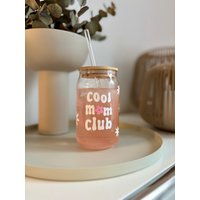Trinkglas Cool Mom Club | To Go Becher Muttertag Geschenk Deckel Und Glasstrohhalm Trinkglas Cool Mom Club | To Go Becher Muttertag Geschenk Deckel Und Glasstrohhalm von CarliflowerShop