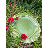 Gibson Housewares Avocado Grün Geprägte Salat -/Dessertteller Set 0F 2 St Patrick's Day von CarolinaMtnCompany