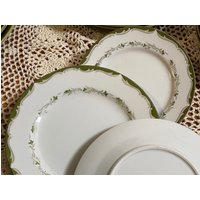 M Fine China Green Bay 3733 Japan Salat/Dessert Teller 2Er Set, Obst/Brotteller. Drei Insgesamt von CarolinaMtnCompany