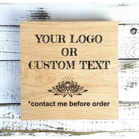Personalisiertes Namensschild Aus Holz Mit Logo Oder Individuellem Design - Massives Eichenholz Bitte Kontaktieren Sie Mich Vor Der Bestellung von CarpenterGirls