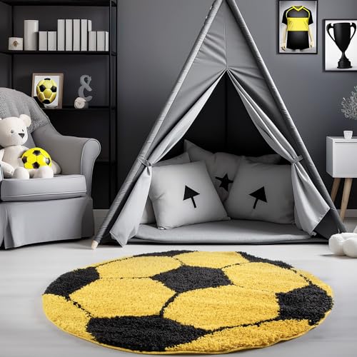 Carpetsale24 Hochflor Kinderteppich Bälle Fußball Form Gelb und Schwarz 100 cm Rund - Runder Teppich Kinderzimmer Langflor Babyteppich Spielteppich für Junge und Mädchen Extra Weich und Antiallergen von Carpetsale24