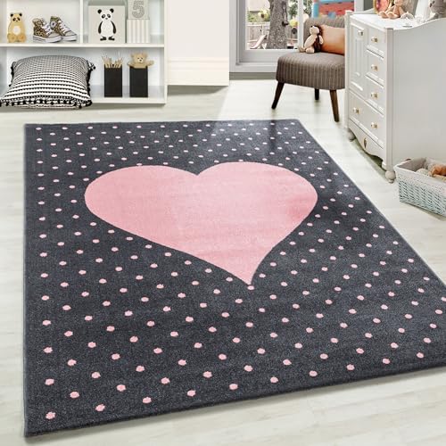 Carpetsale24 Kinderteppich liebevolles Herzmuster Pink und Grau 120 x 170 cm - Kurzflor Teppich Kinderzimmer für Jungen und Mädchen Pflegeleicht Weich - Waschbar Spielteppich Babyzimmer Babyteppich von Carpetsale24