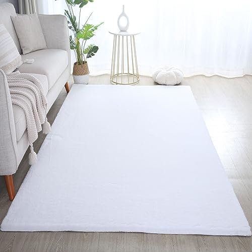 Carpetsale24 Teppich Wohnzimmer Einfarbig Modern Design 60 x 110 cm Weiß - Hochflor Teppich Schlafzimmer Extra Weich und Flauschig - Läufer Teppich für Jugendzimmer Esszimmer Küche von Carpetsale24