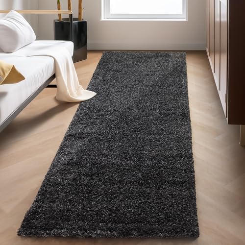 Carpettex Hochflor Teppich 80 x 250 cm Anthrazit - Flauschiger Extra Weich und Pflegeleicht - Shaggy Modern Einfarbig Design für Wohnzimmer, Schlafzimmer, Esszimmer und Läufer Carpettex Hochflor Teppich 80 x 250 cm Anthrazit - Flauschiger Extra Weich und Pflegeleicht - Shaggy Modern Einfarbig Design für Wohnzimmer, Schlafzimmer, Esszimmer und Läufer von Carpettex Teppich