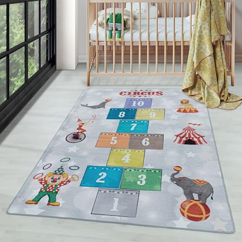 Kinderteppich Jungen oder Mädchen Himmel und Hölle Teppich Kinderzimmer Spielteppich rutschfest Waschbar, Farbe: Grau, Größe: 160 x 230 cm von Carpettex Teppich