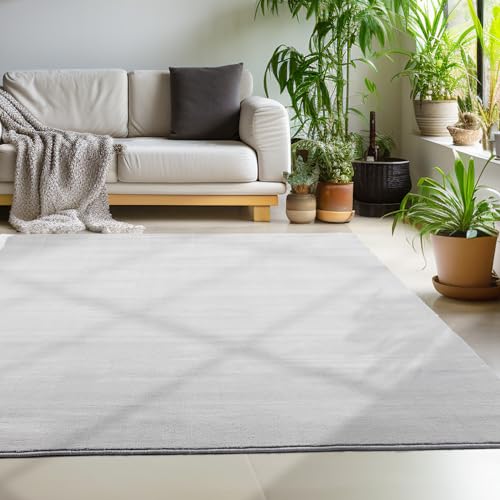 Carpettex Teppich Wohnzimmer Anti-Rutsch Teppich Waschbar in Waschmaschine 140 x 200 cm Silberfarbe - Moderner Flauschiger Kurzflor Teppich Extra Weich Schlafzimmer Küche Flur Esszimmer Kinderzimmer von Carpettex Teppich