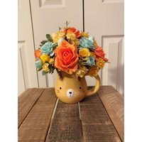 Helles Häschen-Blumenarrangement - Frühlingsgesteck in Der Kaninchen-Tasse Fröhliche Frühlingsblumen Mit Ostereiern Osterblumengeschenk Kaninchen von CarrotPatchCrafts