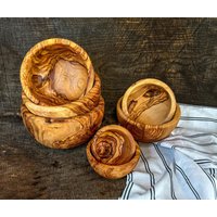 Snackschale Aus Olivenholz Schälchen Zum Servieren Oder Als Ablageschüssel Dekoschale Snackschale Aus Olivenholz Schälchen Zum Servieren Oder Als Ablageschüssel Dekoschale von Cartava