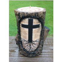 Kerze ~ Log Cross Geschnitzt Rustikales Dekor Einzigartige Soja-Säule Geschnitzt in Baumkerze Ostergeschenk, Kann Personalisieren von CarterlandCandles