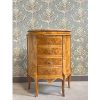 Marmor-Beistelltisch Im Rokoko-stil Handgefertigte Kommode Mit Akzent in Gelb von CasAminMobel