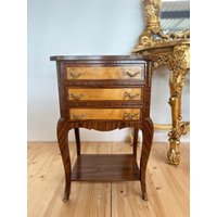 Nachttisch Retro Französisch Louis Barock Stil Bett Beistelltisch Holz Braun Bronze Dekor/ Kommode Im Antiken Nachttisch Retro Französisch Louis Barock Stil Bett Beistelltisch Holz Braun Bronze Dekor/ Kommode Im Antiken von CasAminMobel
