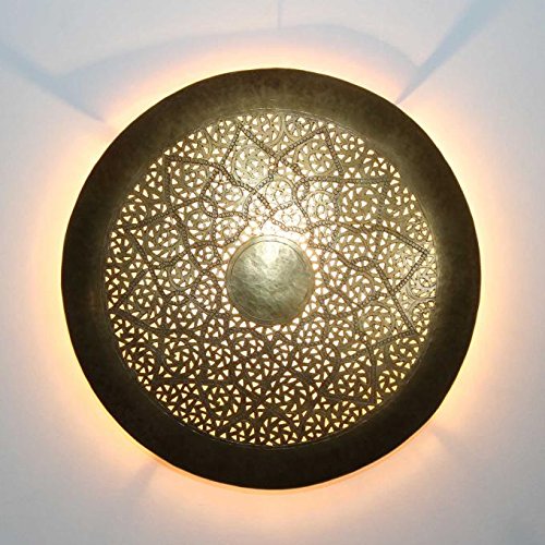 Orientalische Wandleuchte marokkanische handmade Wandlampe Hilal rund Ø 37 cm aus Messing Antik-Gold | Schöne Dekoration für Wand & Flur | Kunsthandwerk aus Marrakesch | L1850 von Casa Moro