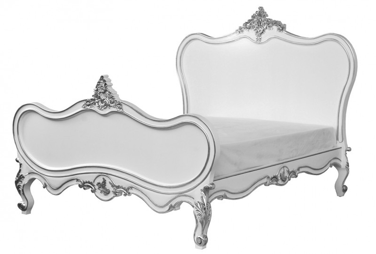 Barock Bett Maison Paris Weià / Silber 180 x 200 cm aus der Luxus Kollektion von Casa Padrino Barock Bett Maison Paris Weià / Silber 180 x 200 cm aus der Luxus Kollektion von Casa Padrino von Casa Padrino