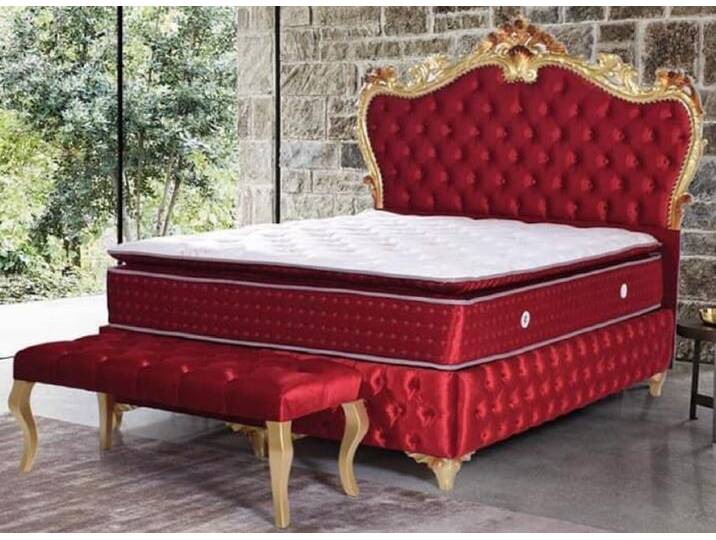 Casa Padrino Barock Doppelbett Rot / Gold - Prunkvolles Samt Bett mit Matratze - Schlafzimmer Set im Barockstil - Schlafzimmermöbel von Casa Padrino