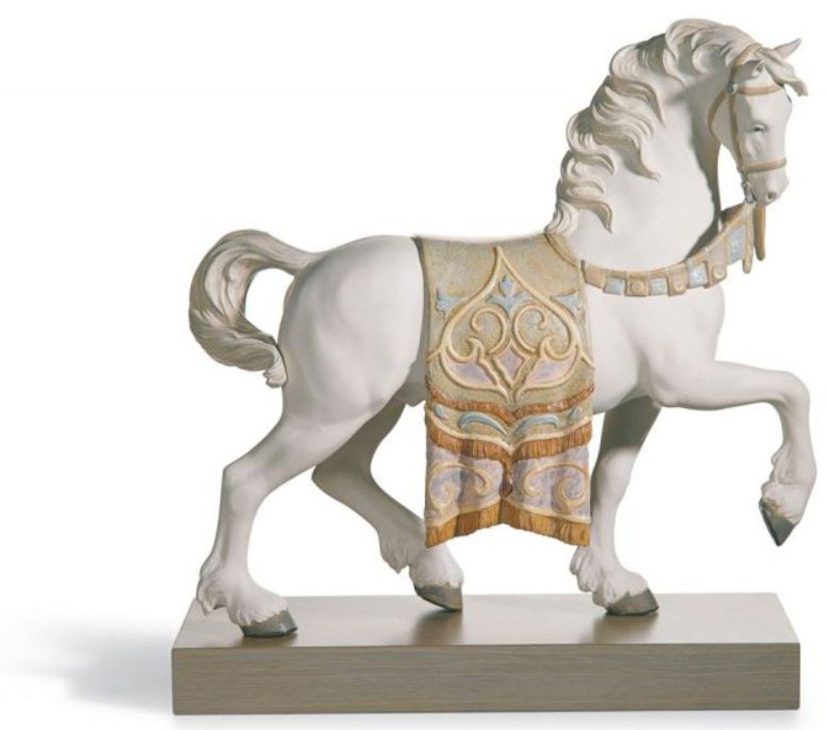 Casa Padrino Dekofigur Casa Padrino Luxus Porzellan Königliches Ross Mattweiß / Mehrfarbig 40 x H. 42 cm - Handgefertigtes Luxus Deko Pferd von Casa Padrino
