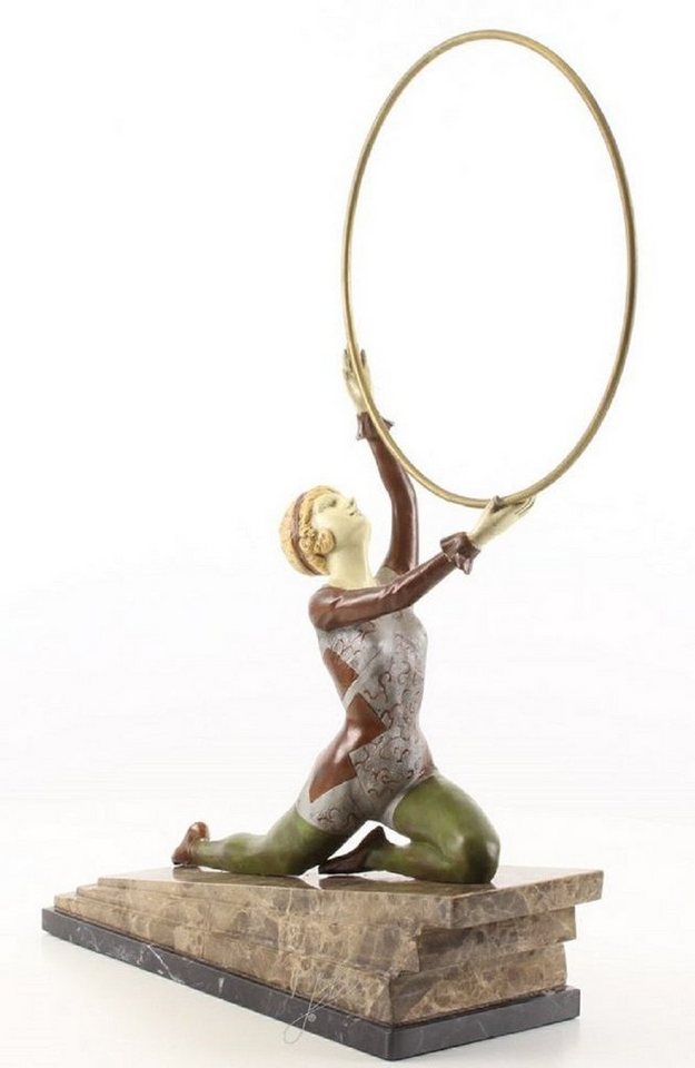 Casa Padrino Dekofigur Luxus Bronzefigur Hula Hoop Tänzerin mit Natursteinsockel Mehrfarbig 41,3 x 13 x H. 49,9 cm - Luxus Deko von Casa Padrino