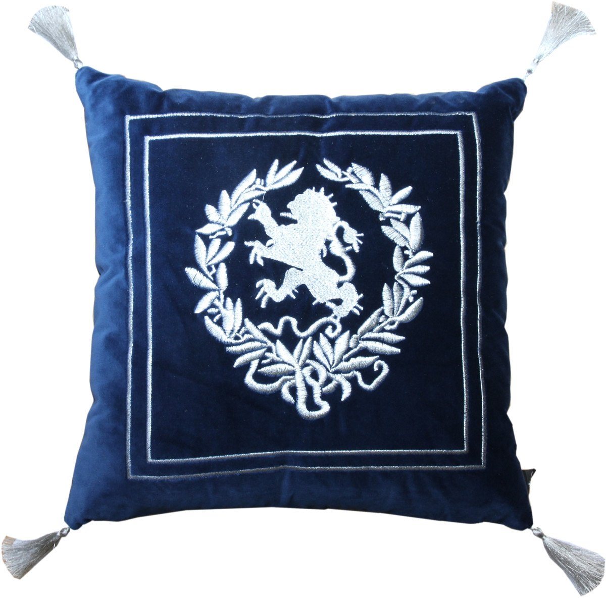 Casa Padrino Dekokissen Luxus Deko Kissen Wappen Dunkelblau / Silber mit Troddeln 45 x 45 cm - Feinster Samtstoff - Luxus Wohndeko von Casa Padrino