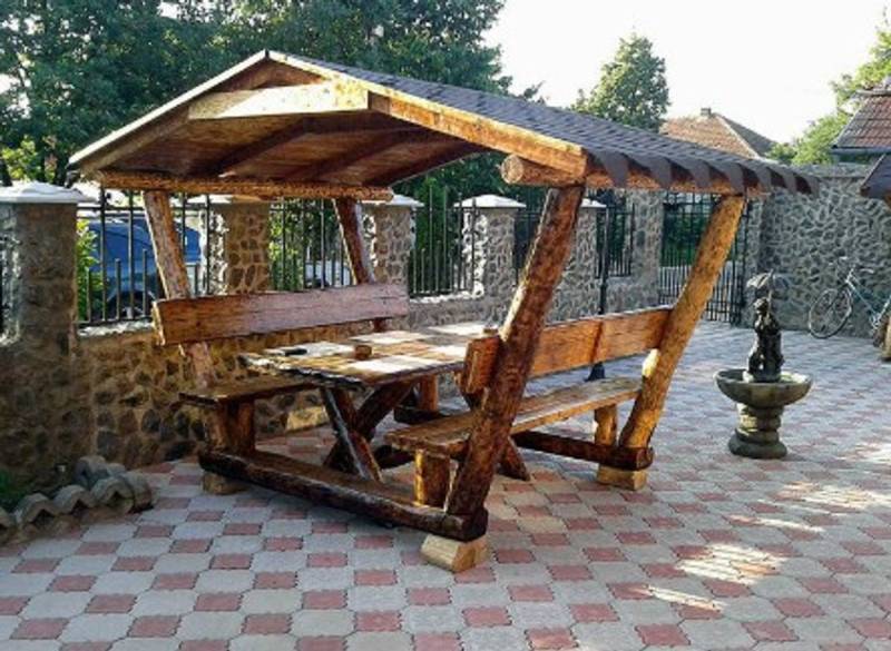 Casa Padrino Garten Pavillon Rustikal mit Tisch und 2 GartenbÃ¤nken - Eiche Massivholz - Ãberdachtes GartenmÃ¶bel Set Echtholz Massiv Pergola von Casa Padrino