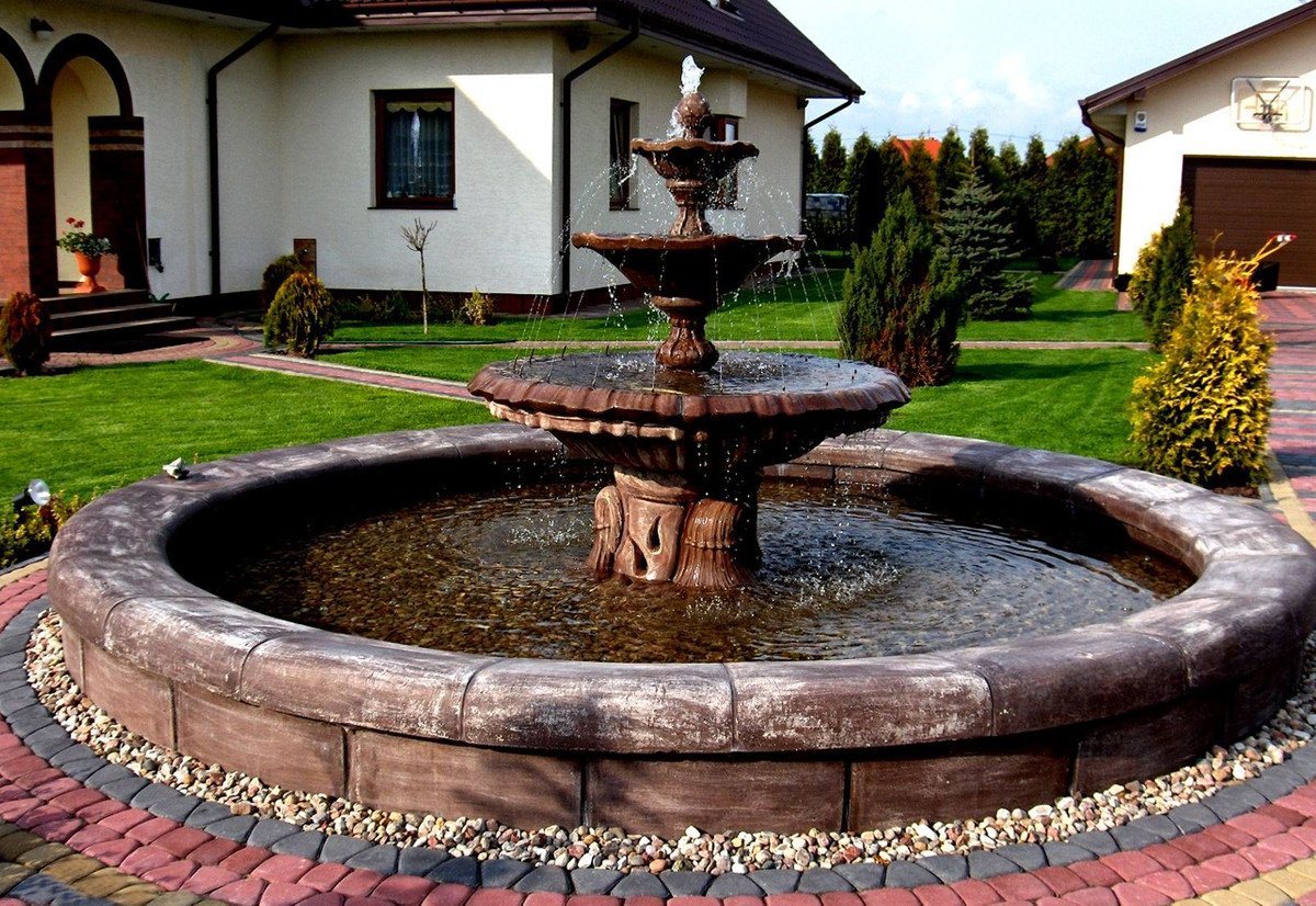 Casa Padrino Gartenbrunnen Barock Garten Deko Springbrunnen Antik Braun Ø 465 x H. 180 cm - Prunkvoller Gartenbrunnen im Barockstil - Stein Brunnen mit Umrandung - Barock Garten & Terrassen Deko Accessoires Casa Padrino Gartenbrunnen Barock Garten Deko Springbrunnen Antik Braun Ø 465 x H. 180 cm - Prunkvoller Gartenbrunnen im Barockstil - Stein Brunnen mit Umrandung - Barock Garten & Terrassen Deko Accessoires von Casa Padrino