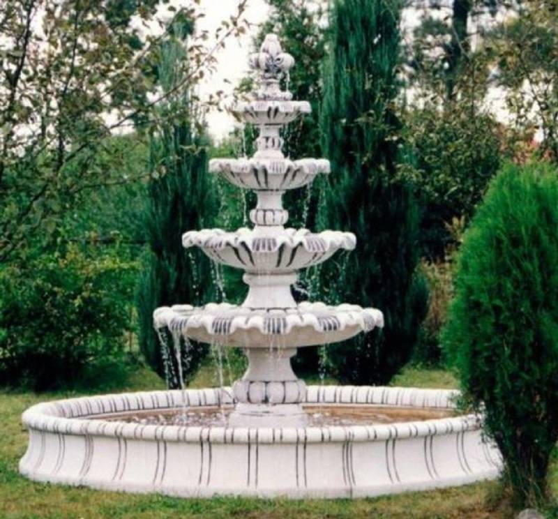 Casa Padrino Gartenbrunnen Barock Garten Deko Springbrunnen Weiß / Grau Ø 280 x H. 160 cm - Prunkvoller Gartenbrunnen im Barockstil - Stein Brunnen mit Umrandung - Barock Garten & Terrassen Deko Accessoires von Casa Padrino