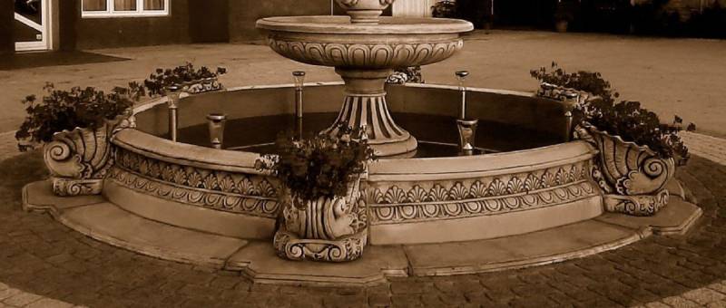 Casa Padrino Gartenbrunnen Casa Padrino Barock Springbrunnen Umrandung Grau Ø 545 x H. 58 cm - Prunkvolle Gartenbrunnen Umrandung - Barockstil Brunnen Umrandung - Gartendeko im Barockstil - Barock Garten Accessoires von Casa Padrino