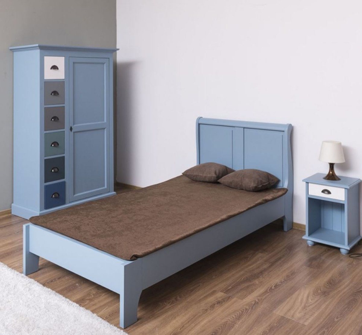 Casa Padrino Kinderbett Massivholz Kinderzimmer Möbel Set Hellblau / Weiß / Mehrfarbig - 1 Einzelbett & 1 Kleiderschrank & 1 Nachttisch - Möbel von Casa Padrino
