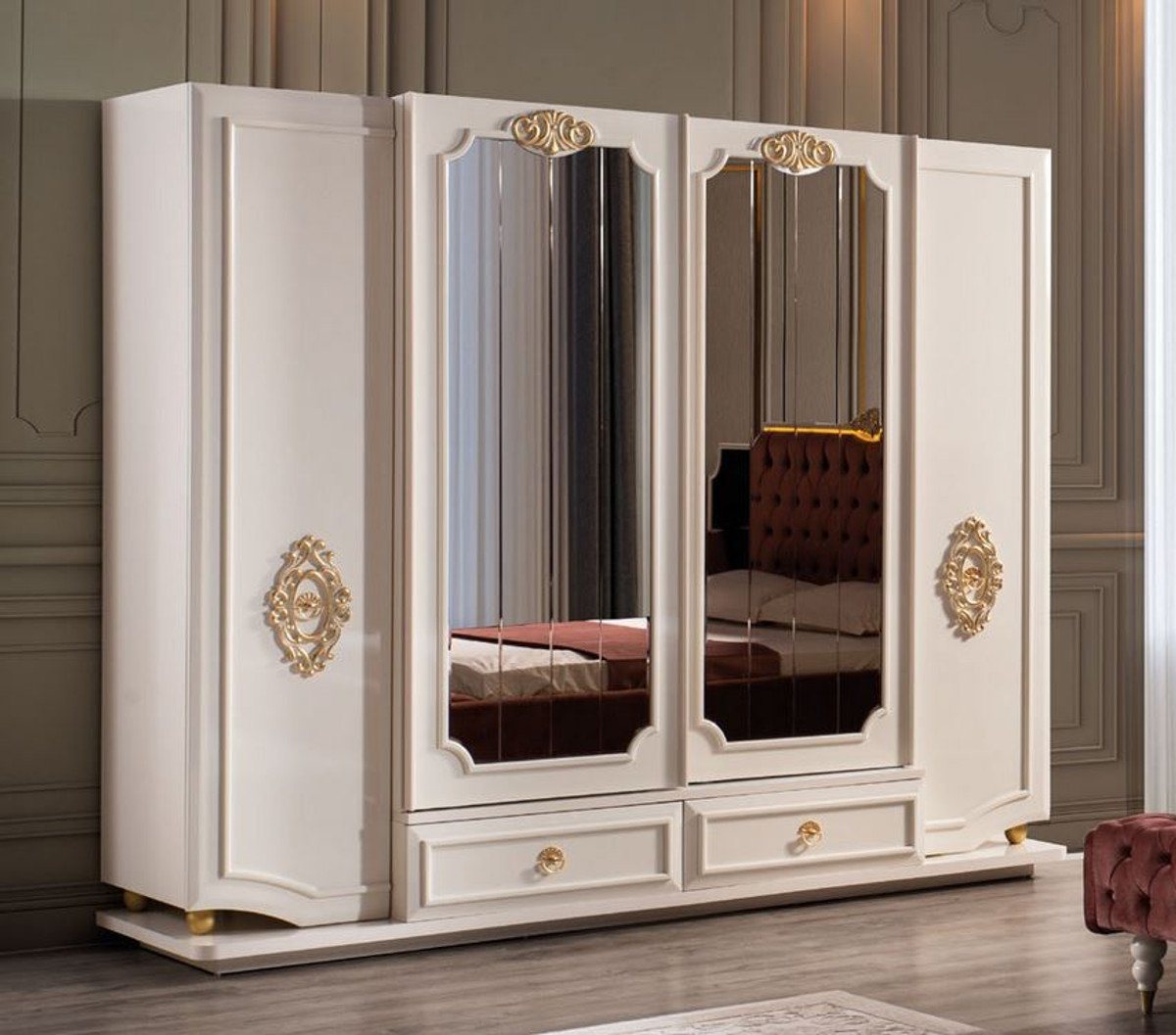 Casa Padrino Kleiderschrank Luxus Barock Schlafzimmerschrank Weiß / Gold 267 x 73 x H. 223 cm - Edler Massivholz Kleiderschrank - Schlafzimmer Möbel im Barockstil - Luxus Qualität von Casa Padrino