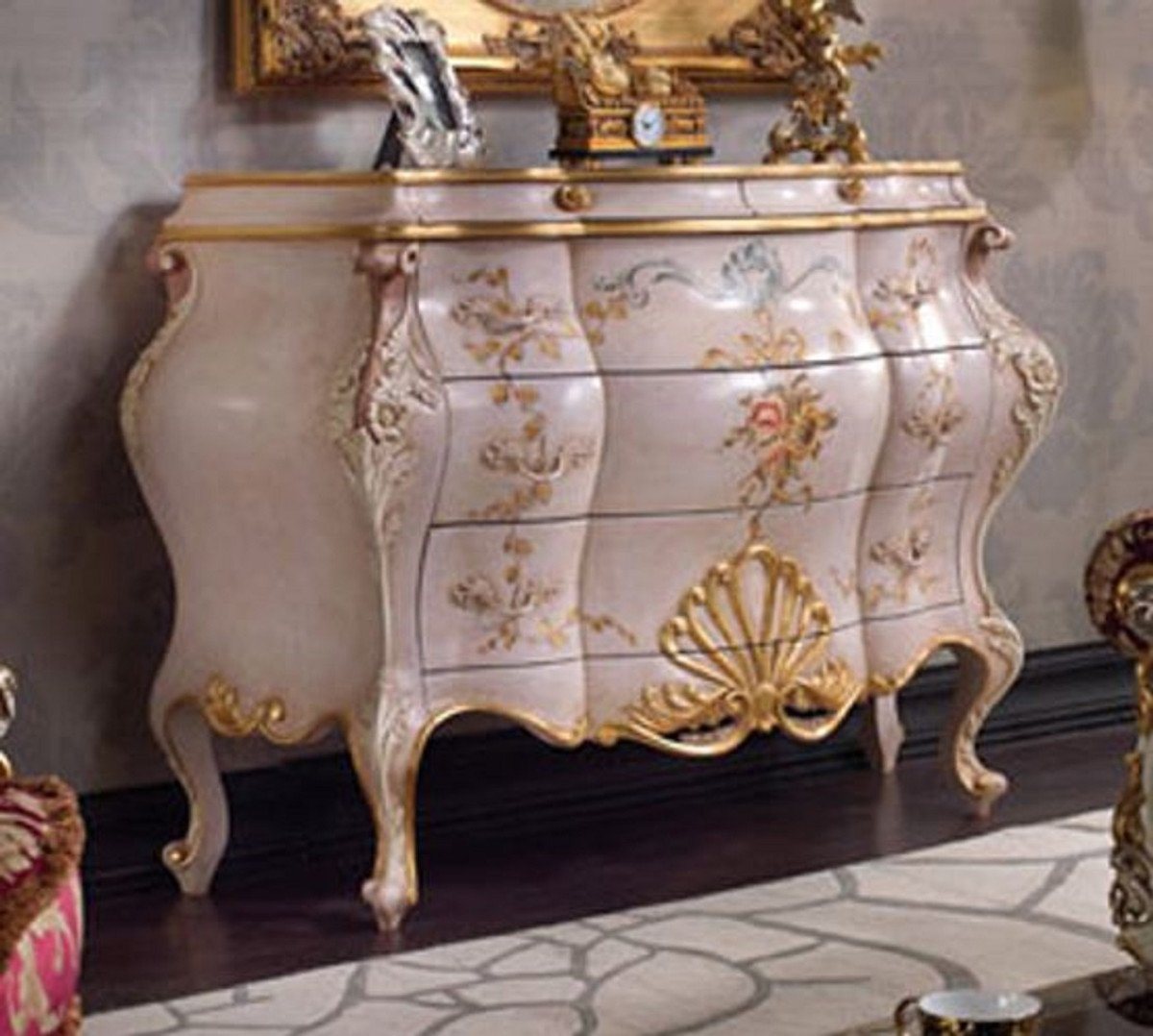 Casa Padrino Kommode Casa Padrino Luxus Barock Kommode Rosa / Mehrfarbig / Gold - Handgefertigte Massivholz Kommode mit 5 Schubladen - Luxus Schlafzimmer Möbel im Barockstil - Luxus Qualität - Made in Italy von Casa Padrino