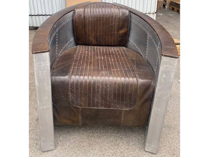 Casa Padrino Luxus Art Deco Leder Sessel Vintage Dunkelbraun / Silber - Aluminium Wohnzimmer Sessel mit hochwertigem Echtleder - Lounge Sessel - Flugzeug Flieger Echtleder Möbel Casa Padrino Luxus Art Deco Leder Sessel Vintage Dunkelbraun / Silber - Aluminium Wohnzimmer Sessel mit hochwertigem Echtleder - Lounge Sessel - Flugzeug Flieger Echtleder Möbel von Casa Padrino