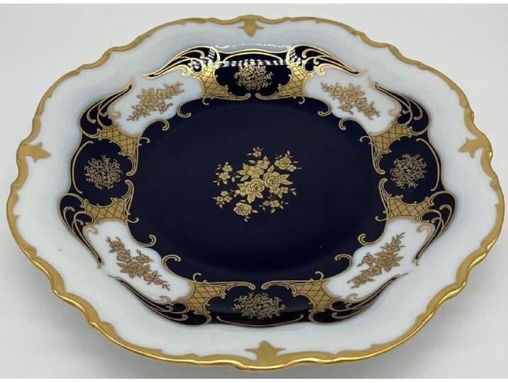 Casa Padrino Luxus Barock Porzellan Teller Weiß / Dunkelblau / Gold Ø 33 cm - Porzellan Essteller - Luxus Barock Porzellan Accessoires - Reichenbach Porzellan - Luxus Qualität - Made in Germany von Casa Padrino