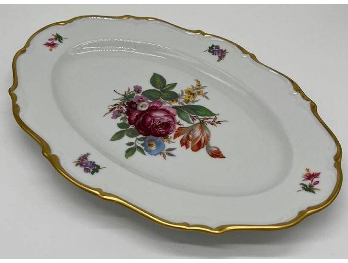 Casa Padrino Luxus Barock Porzellan Teller Weiß / Mehrfarbig / Gold 38 cm - Ovaler Servierteller - Luxus Barockstil Porzellan Accessoires - Reichenbach Porzellan - Luxus Qualität - Made in Germany von Casa Padrino