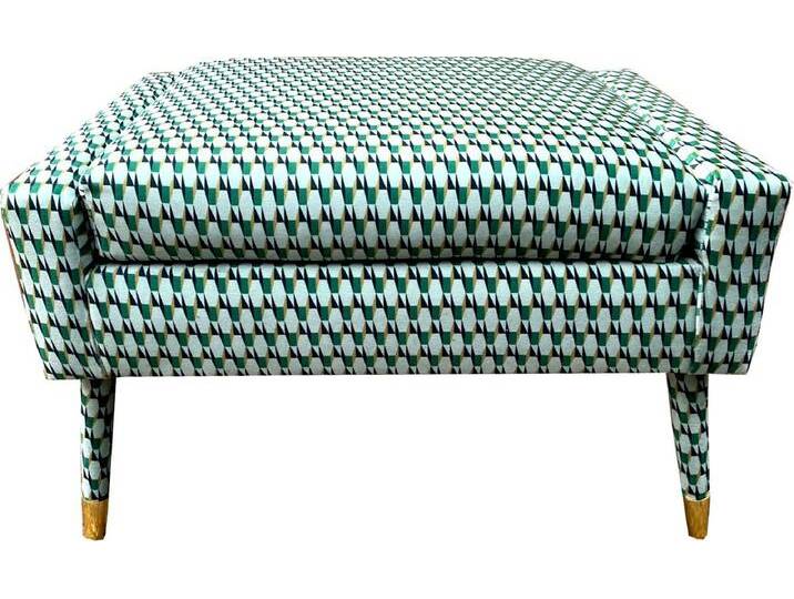 Casa Padrino Luxus Fußhocker Grün / Gold 76 x 62 x H. 46 cm - Wohnzimmer Hocker im Neoklassichen Stil - Designer Wohnzimmermöbel Fünfziger Sechziger Jahre von Casa Padrino