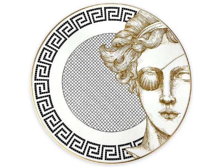 Casa Padrino Luxus Porzellan Teller Frau mit Augenklappe Weiß / Schwarz / Gold Ø 29 cm - Handbemalter Porzellan Essteller - Luxus Qualität - Made in Italy von Casa Padrino