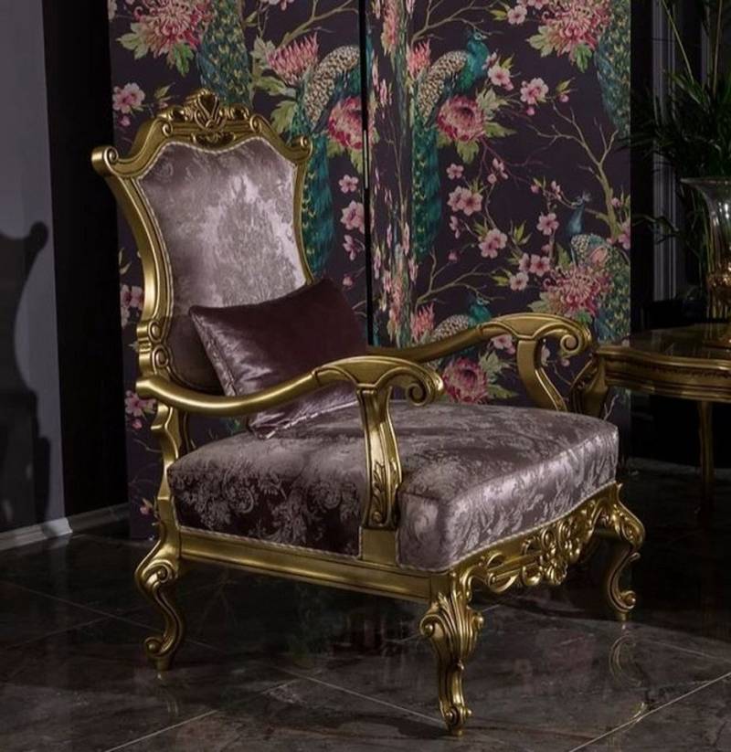 Casa Padrino Sessel Luxus Barock Wohnzimmer Sessel mit dekorativem Kissen Fliederfarben / Gold 79 x 73 x H. 110 cm - Prunkvolle Barock Möbel von Casa Padrino