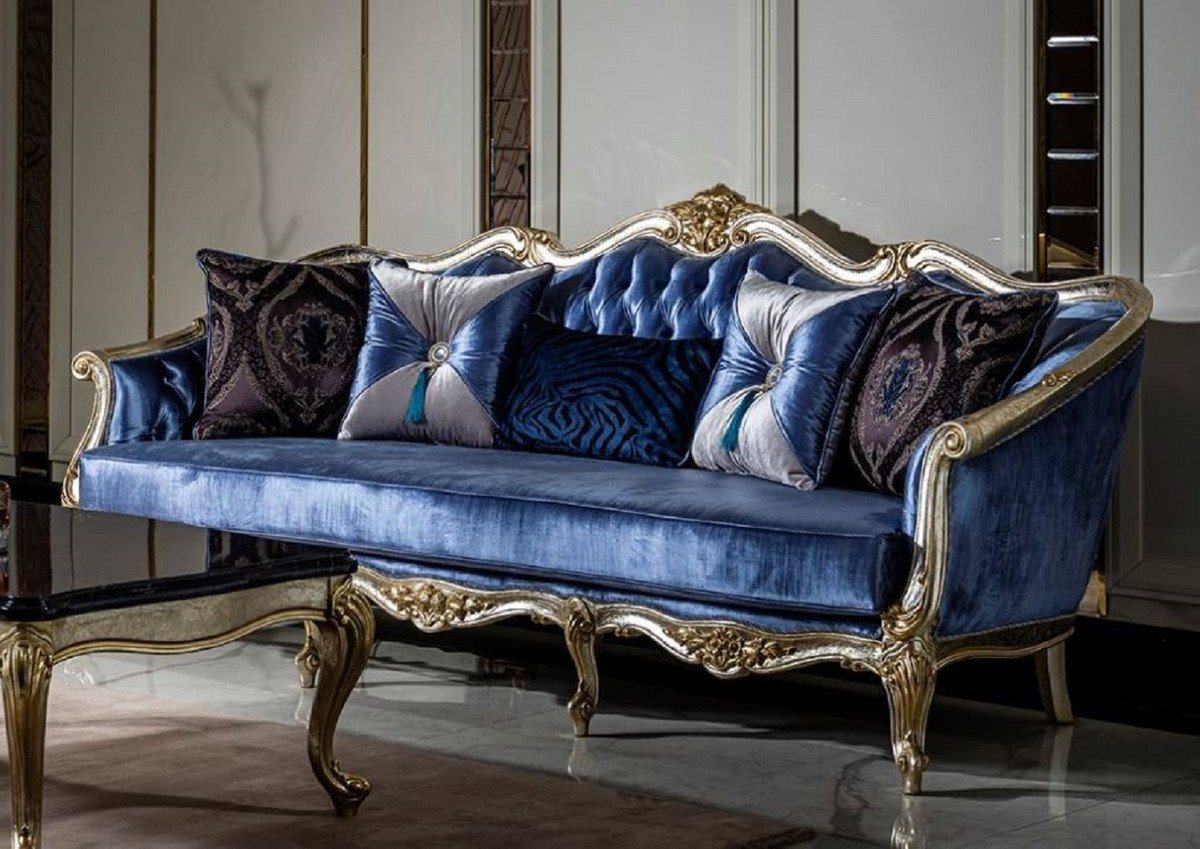 Casa Padrino Sofa Luxus Barock Sofa Blau / Silber / Gold - Handgefertigtes Wohnzimmer Sofa mit dekorativen Kissen - Barock Wohnzimmer Möbel von Casa Padrino