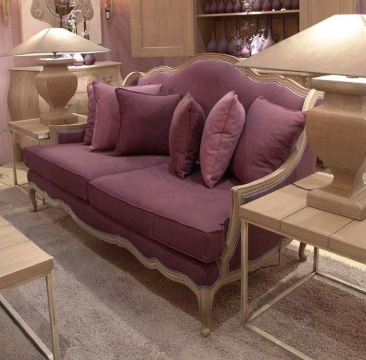 Casa Padrino Sofa Luxus Barock Sofa Lila / Antik Beige 185 x 95 x H. 111 cm - Wohnzimmer Sofa mit dekorativen Kissen - Edle Barock Möbel von Casa Padrino