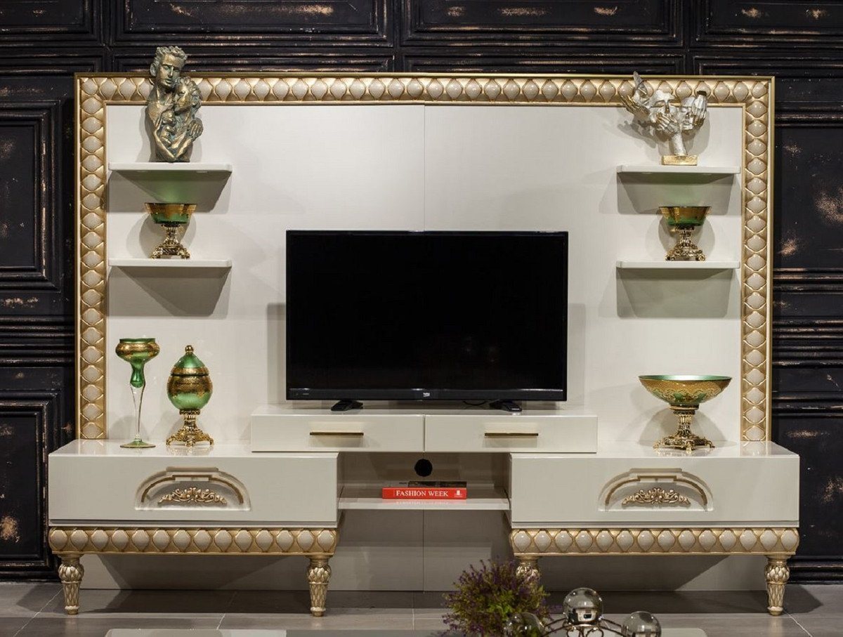 Casa Padrino TV-Schrank Luxus Barock TV Schrank Weiß / Gold - Prunkvolles Wohnzimmer Sideboard mit Rückwand - Barock Wohnzimmer Möbel von Casa Padrino