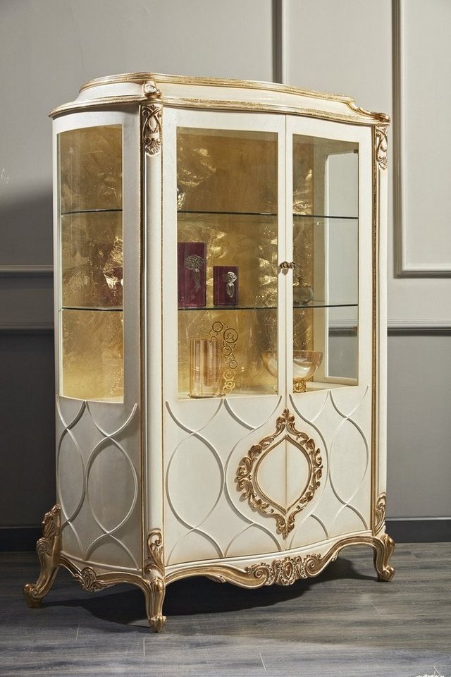 Casa Padrino Vitrine Luxus Barock Vitrine Weiß / Antik Gold 132 x 57 x H. 201 cm - Prunkvoller Barock Vitrinenschrank mit 2 Türen - Barock Wohnzimmermöbel von Casa Padrino