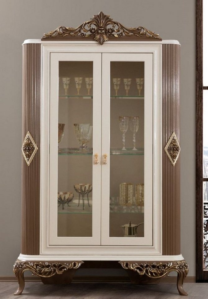 Casa Padrino Vitrine Luxus Barock Wohnzimmer Vitrine Weiß / Braun / Gold 130 x 50 x H. 220 cm - Prunkvoller Barock Vitrinenschrank mit 2 Glastüren - Edle Barock Möbel von Casa Padrino