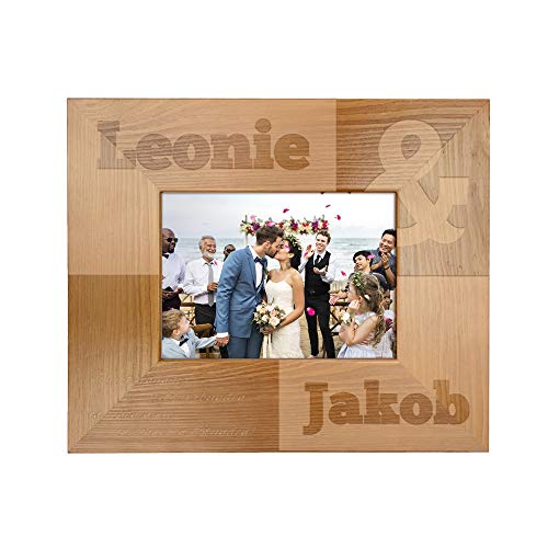 Casa Vivente Bilderrahmen mit Gravur zur Hochzeit, Personalisiert mit Namen und Hochzeitsspruch, Rahmen aus Holz, Liebesgeschenke Casa Vivente Bilderrahmen mit Gravur zur Hochzeit, Personalisiert mit Namen und Hochzeitsspruch, Rahmen aus Holz, Liebesgeschenke von Casa Vivente