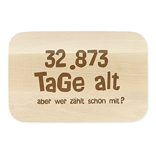 Casa Vivente Frühstücksbrettchen mit Gravur zum 90. Geburtstag, Alter in Tagen, Kleines Schneidebrett aus hellem Holz von Casa Vivente