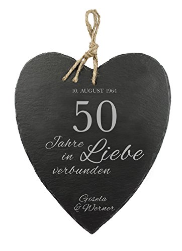 Casa Vivente Großes Schieferherz mit Gravur zur Goldenen Hochzeit - Personalisiert mit [Namen] und [Datum] - 50 Jahre in Liebe verbunden - Aufhängen mit Jute-Band - 23 cm x 27 cm x 0,66 cm von Casa Vivente