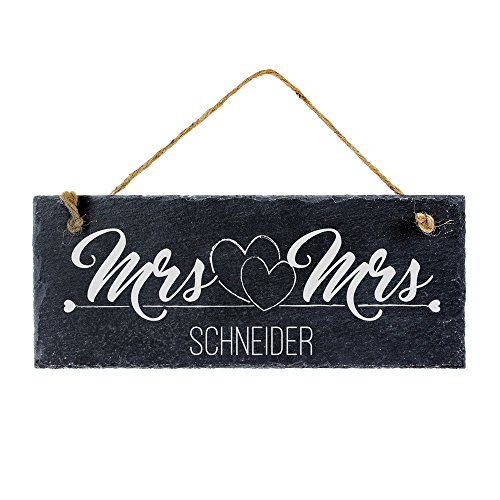 Casa Vivente Schiefertafel mit Gravur zur Hochzeit, Motiv Herzen, Mrs. and Mrs., Personalisiert mit Name, Geschenkidee für gleichgeschlechtliche Paare von Casa Vivente