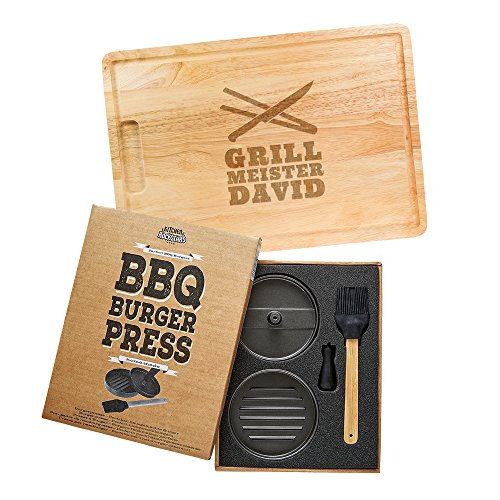 Kitchen Rockstars 2er Grillset – Burgerpresse mit Beschichtung – Schneidebrett mit Gravur – Personalisiert mit [Namen] – Grillmeister und Grillbesteck – Geschenke für Männer – Vatertagsgeschenke von Casa Vivente