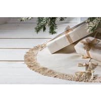 Elfenbeinfarbener Samt-Weihnachtsbaumrock Mit Fransenbesatz - Wunschmaß Elfenbeinfarbener Samt-Weihnachtsbaumrock Mit Fransenbesatz - Wunschmaß von CasaDeLinos