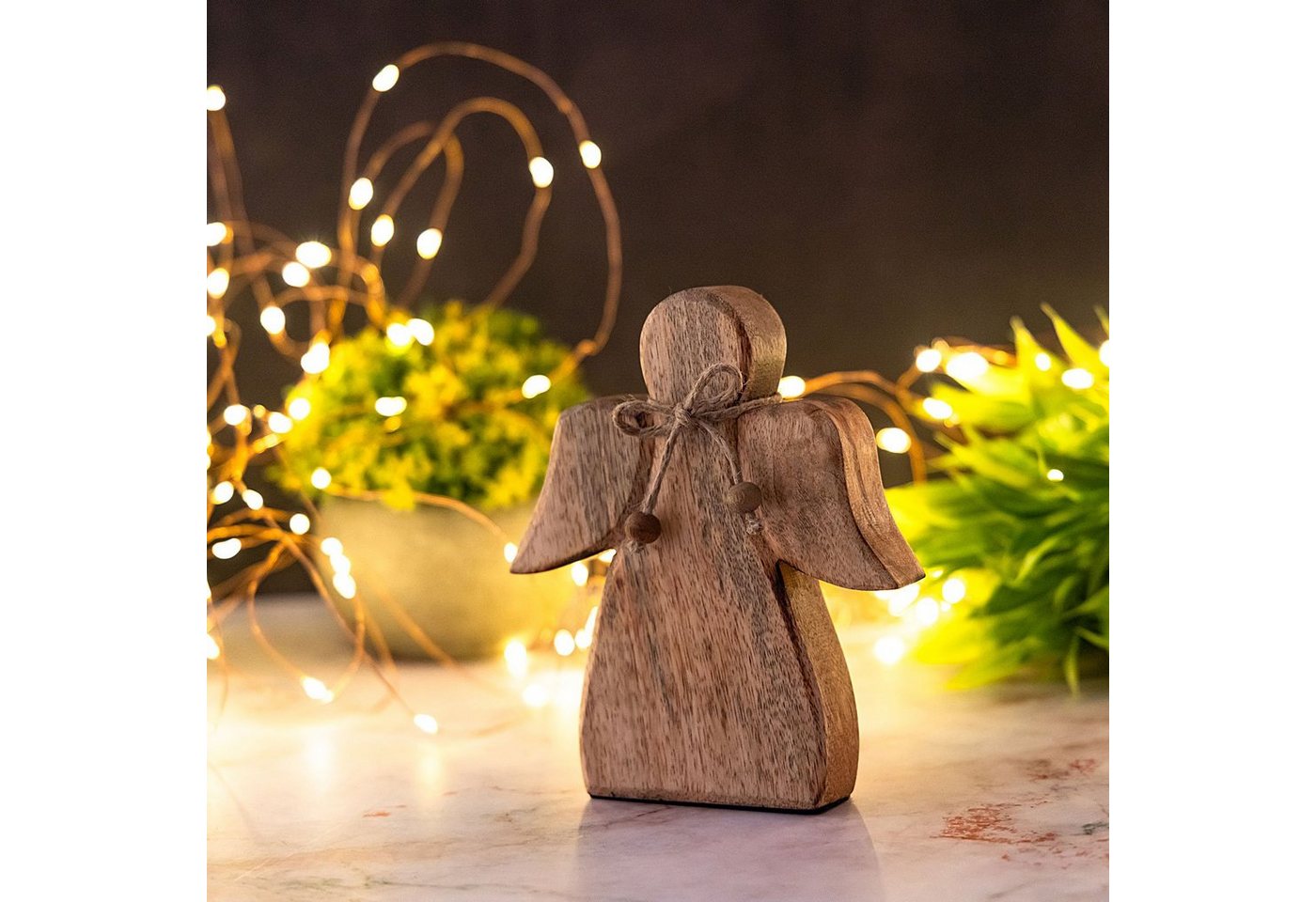 Casamia Dekofigur Dekofigur Engel 15x13cm Holzfigur Schutzengel Weihnachtsdeko Mangoholz von Casamia