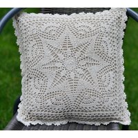 Gehäkelte Spitze Kissenbezug Boho Bauernhaus Dekor, 16x16 Gehäkelte Spitze Kissenbezug Boho Bauernhaus Dekor, 16x16 von CasiopeiaDesign