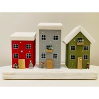 Deko Häuser, Winterliche Holzhäuschen, Mini Holzhäuser Für Weihnachtsdeko Deko Häuser, Winterliche Holzhäuschen, Mini Holzhäuser Für Weihnachtsdeko von CatVanCrafts