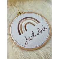 Stickrahmen Mit Besticktem Stoff, Regebogen Name Und Geburtsdaten von CathisStickstuebchen